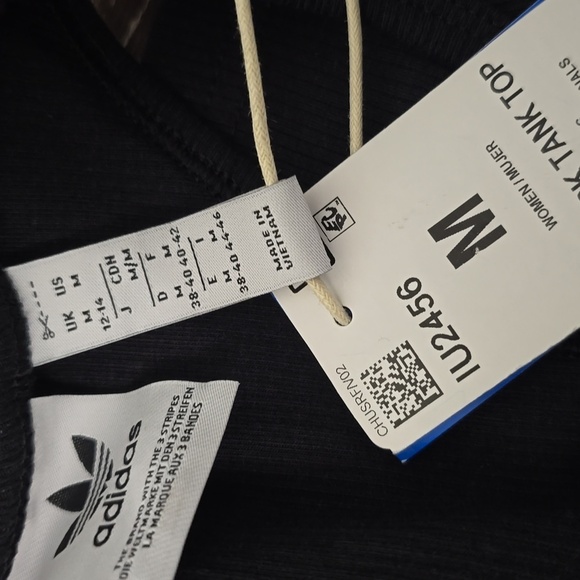 adidas Originals top women’s black color IU2456 size M - Picture 9 of 9